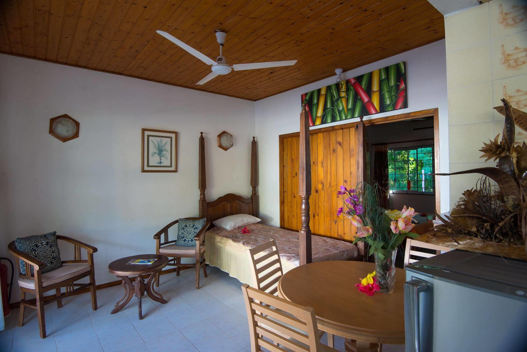 Le Tropique Villa (Adults Only) Grand Anse  Extérieur photo