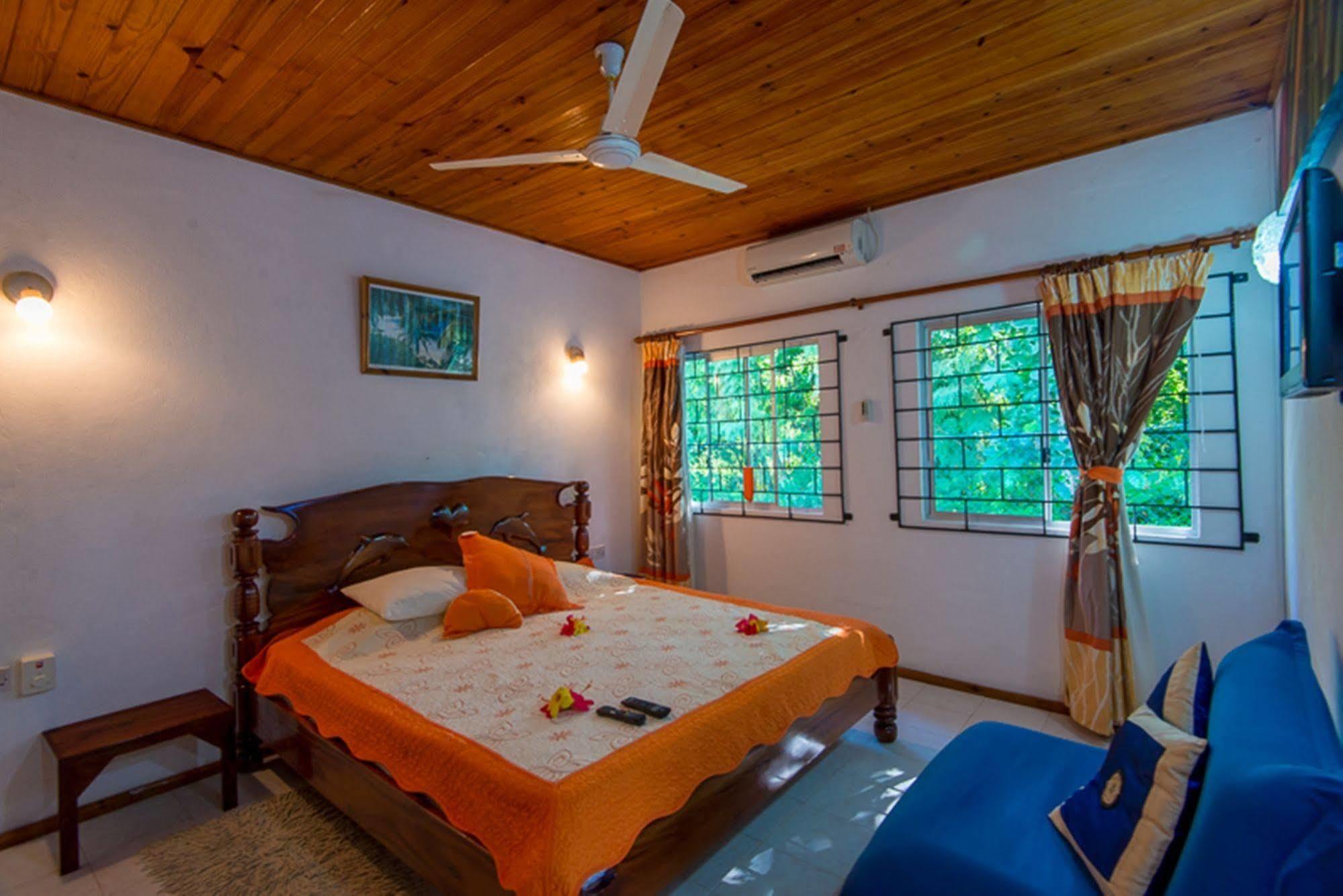 Le Tropique Villa (Adults Only) Grand Anse  Extérieur photo