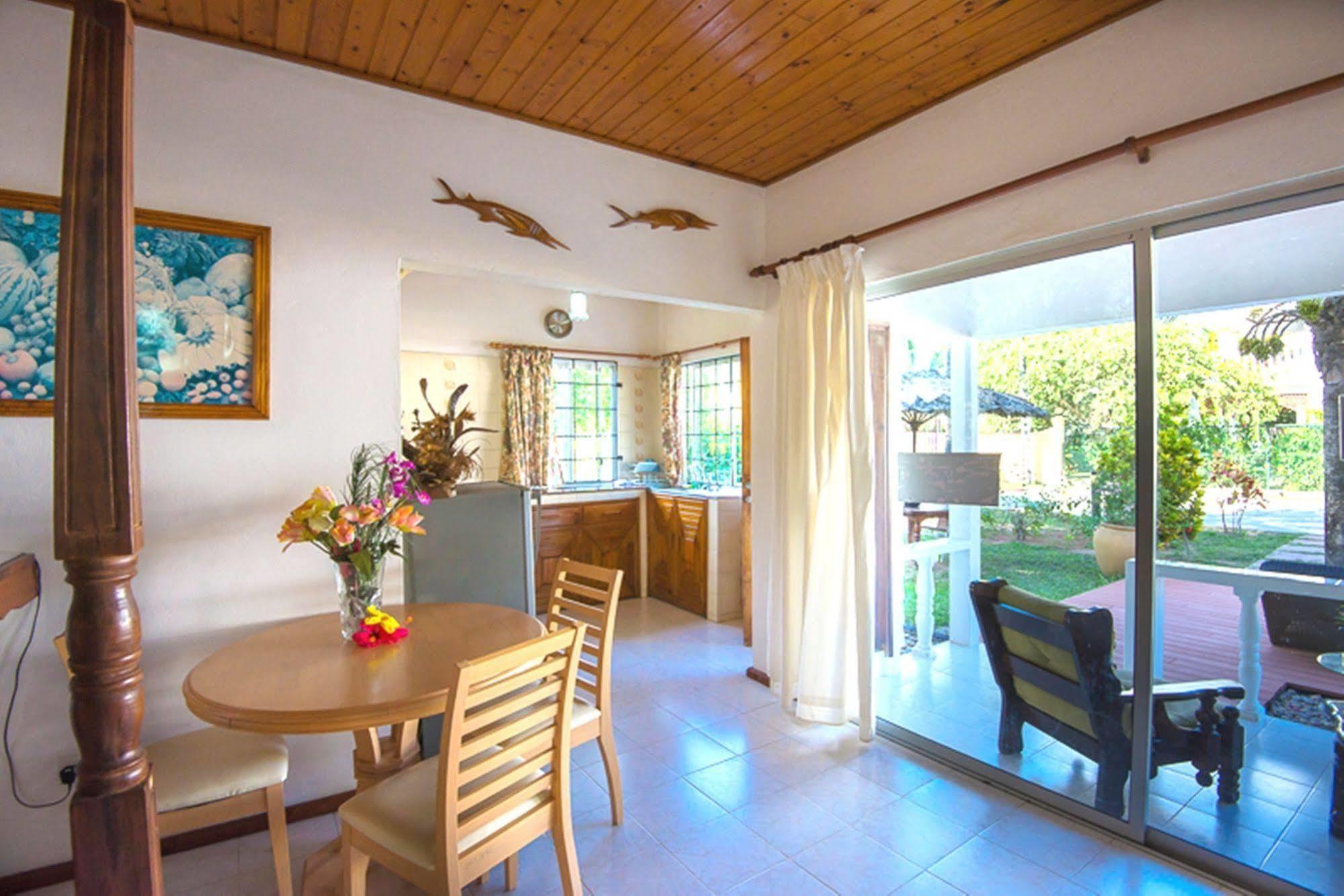 Le Tropique Villa (Adults Only) Grand Anse  Extérieur photo